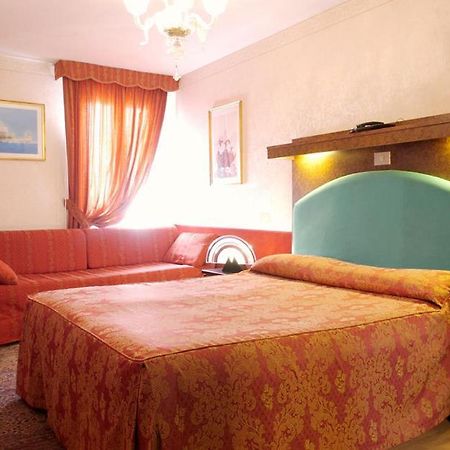 Antica Casa Carettoni Hotel Venice Phòng bức ảnh