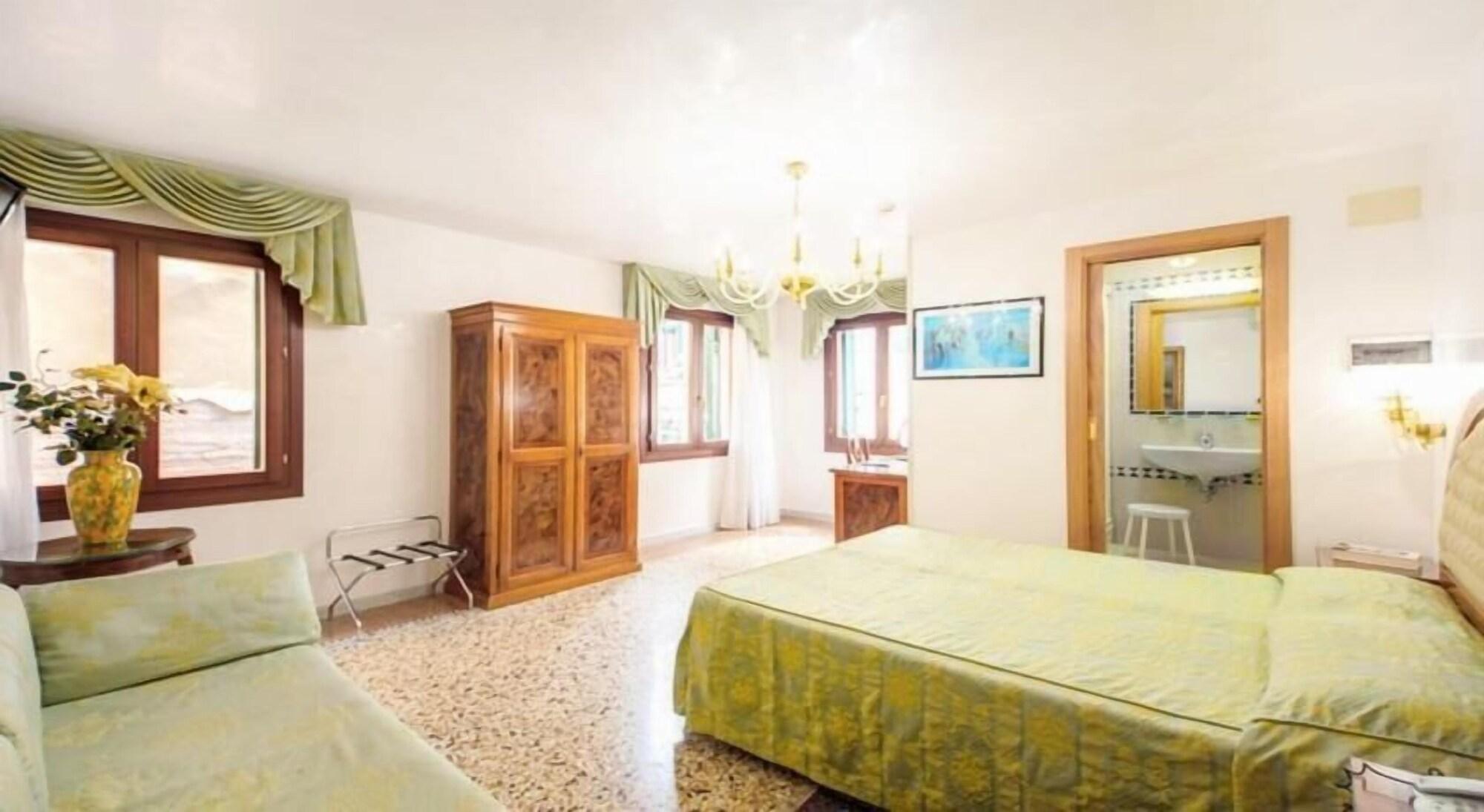 Antica Casa Carettoni Hotel Venice Ngoại thất bức ảnh
