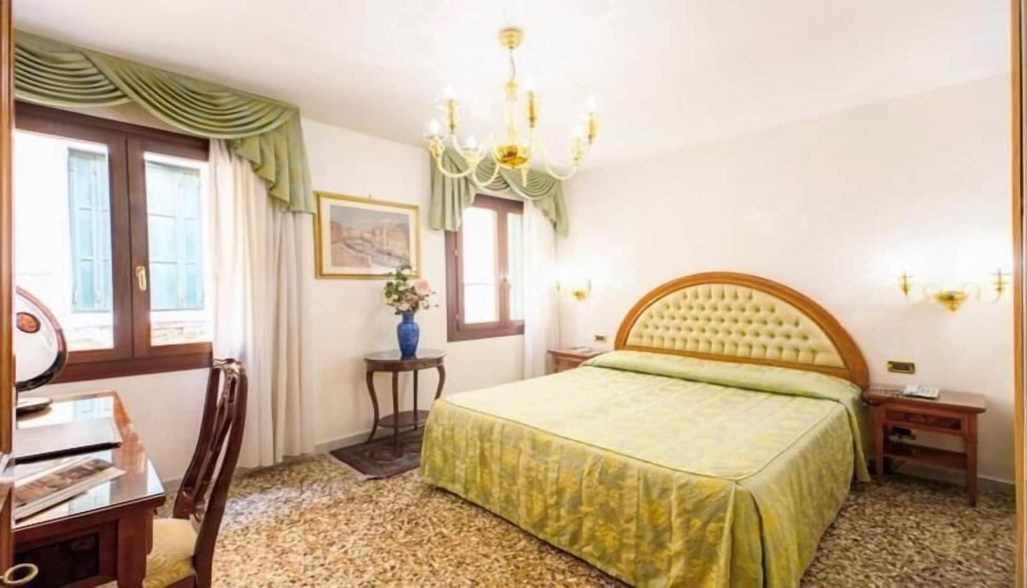 Antica Casa Carettoni Hotel Venice Ngoại thất bức ảnh