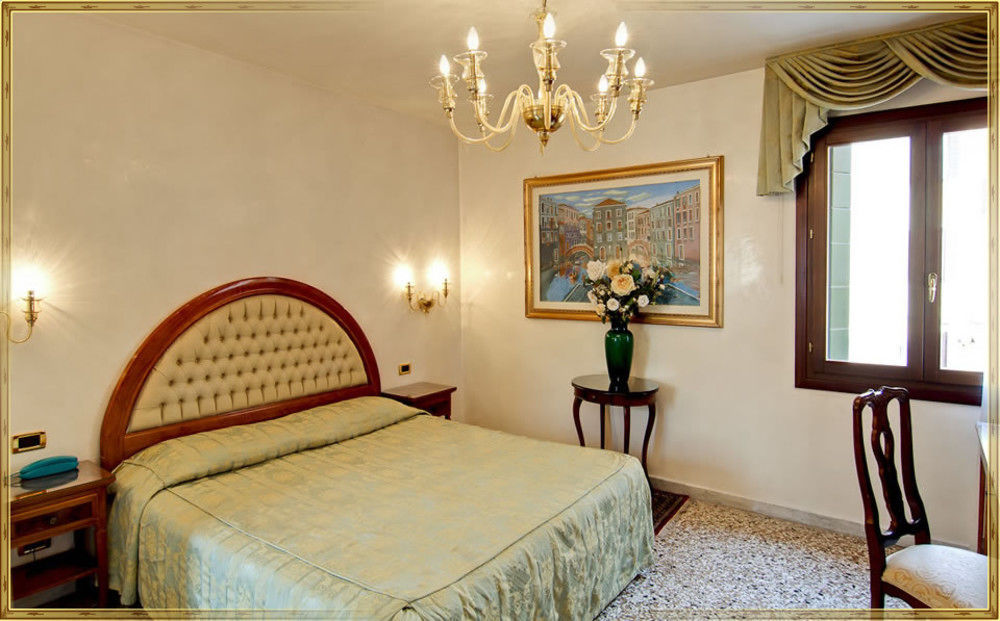 Antica Casa Carettoni Hotel Venice Ngoại thất bức ảnh