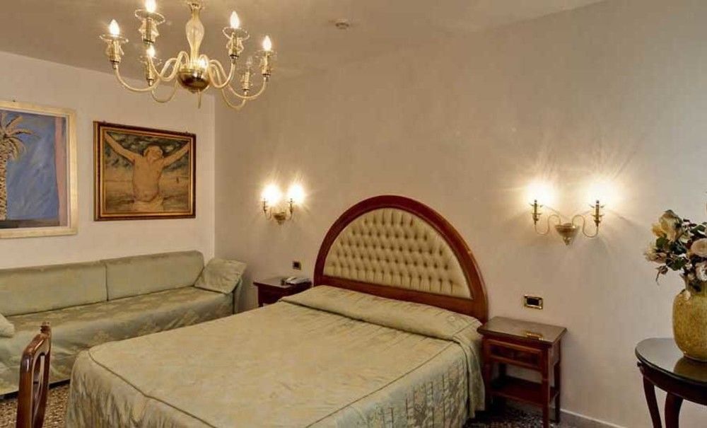 Antica Casa Carettoni Hotel Venice Ngoại thất bức ảnh